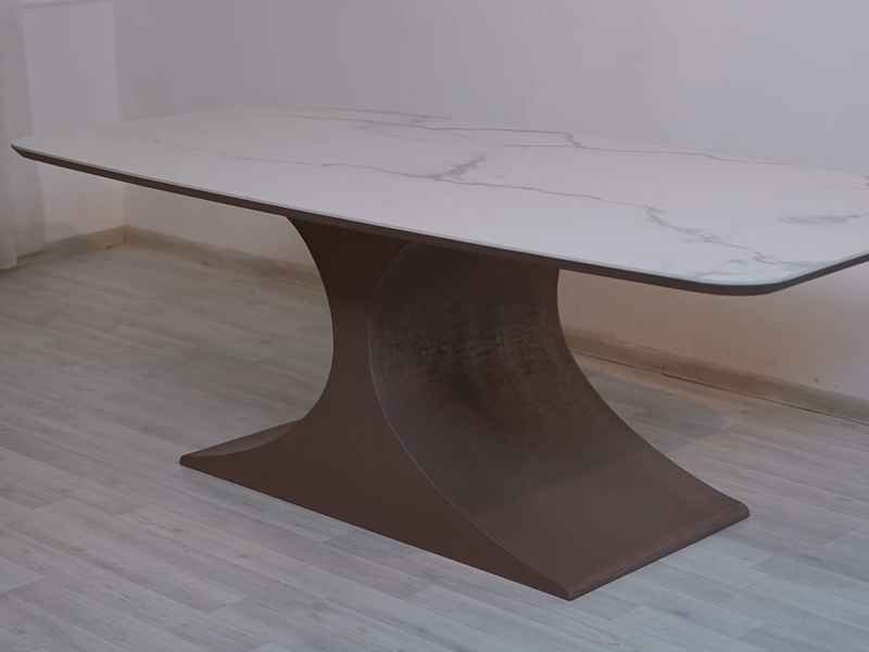 Обеденный стол из керамогранита